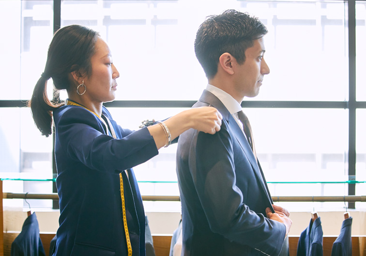 SUIT UP AT BARNEYS Vol.04 | BARNEYS NEW YORK OFFICIAL SITE