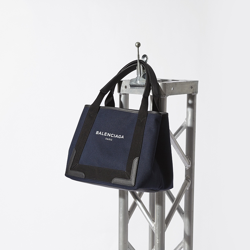 BALENCIAGA バッグ