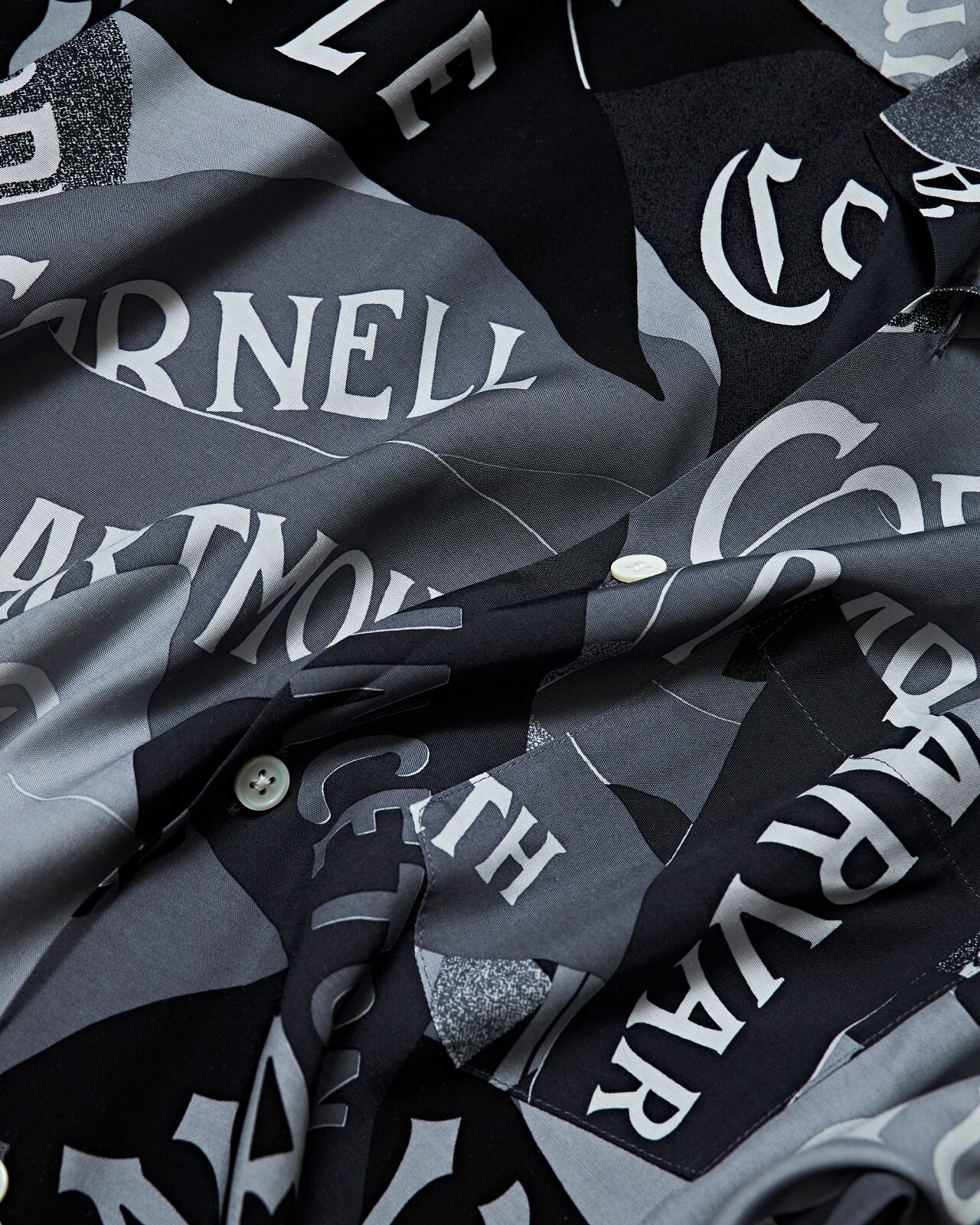 BARNEYS NEW YORK designed by TOMOHIRO KONNO | BARNEYS NEW