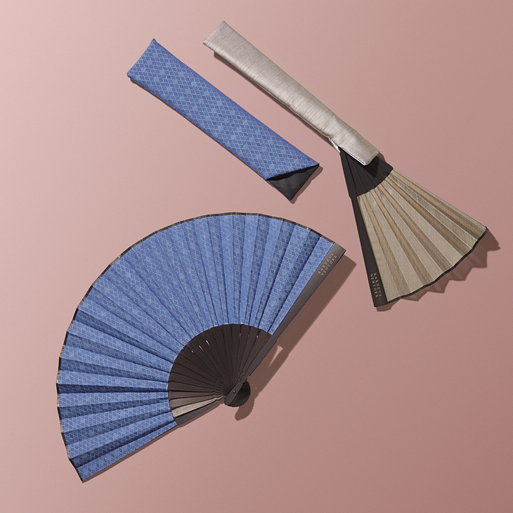 2019 MAR 14TH IS WHITE DAY. LOVE, BARNEYS!