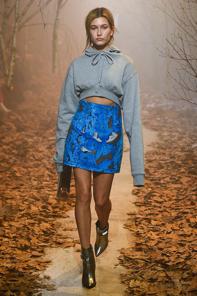 OFF-WHITE c/o VIRGIL ABLOH