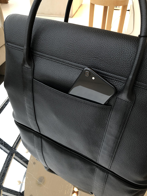 10 WE RECOMMEND: BLACK LEATHER ITEMS