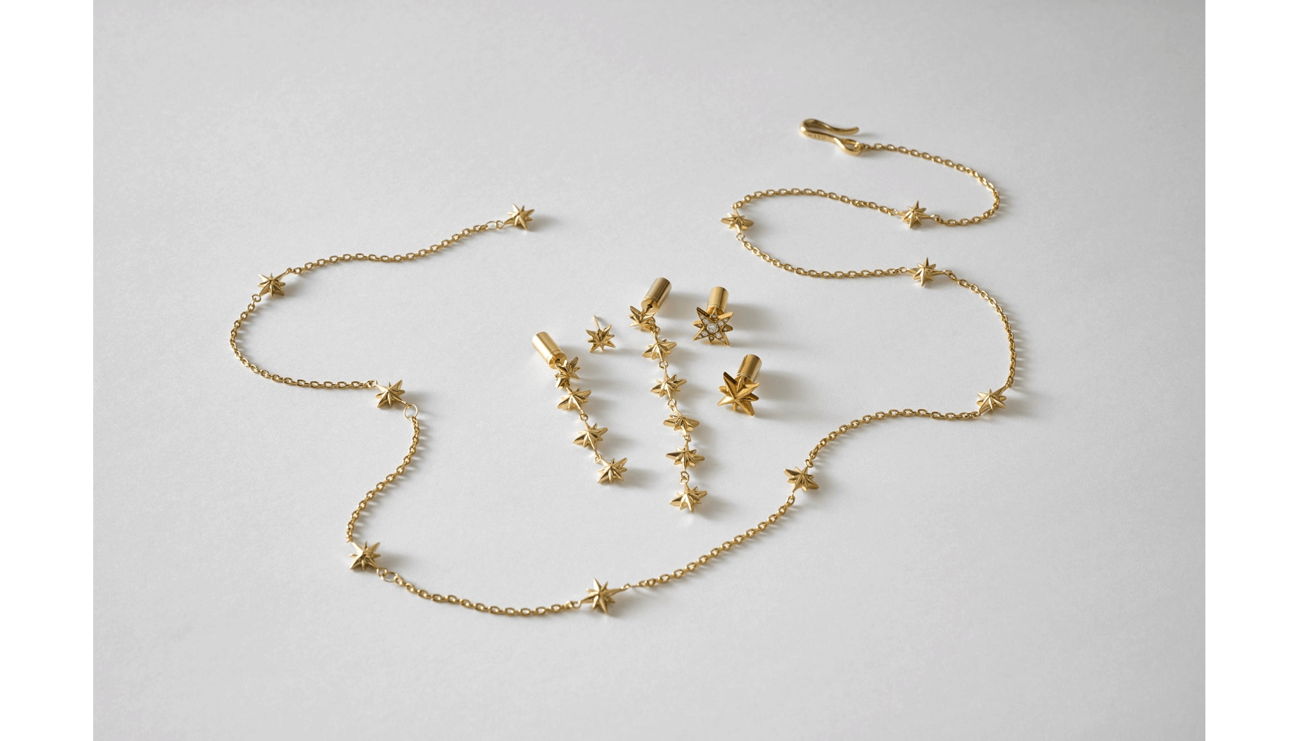 MAYU(マユ) bijoux pierce バーニーズニューヨーク HOLIDAY FOCUS: MAYU | BARNEYS NEW YORK OFFICIAL SITE